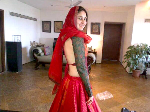 Check out: Kareena's Ram-Leela look