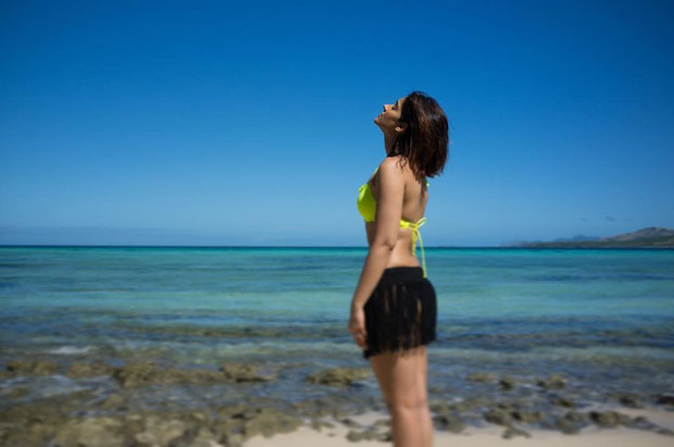  Hot! This throwback image of Ileana D’Cruz in Fiji will certainly give you beach goals 