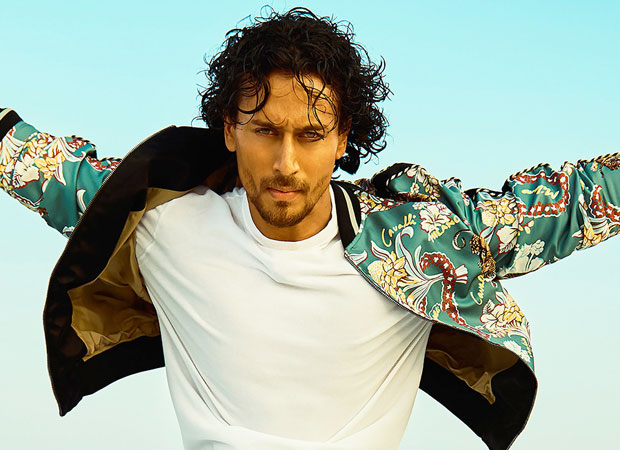  When Tiger Shroff was left upset with a fan’s dangerous gesture 