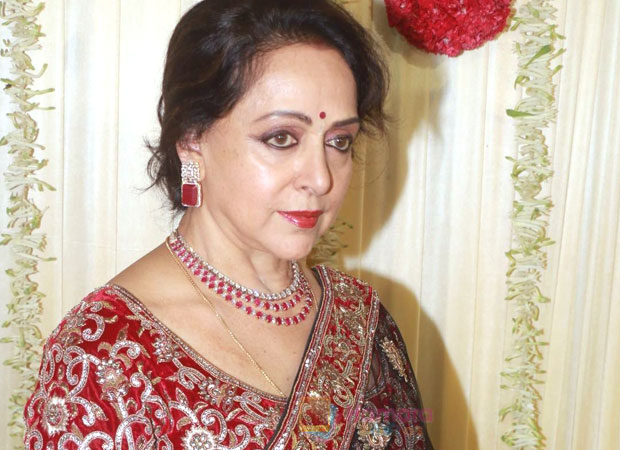 Hema Malini takes an auto after Atalji’s cremation