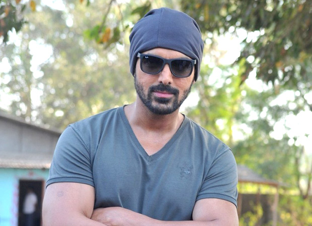 John Abraham kicks off the third schedule in Gulmarg, Kashmir John Abraham kicks off the third schedule in Gulmarg, Kashmir