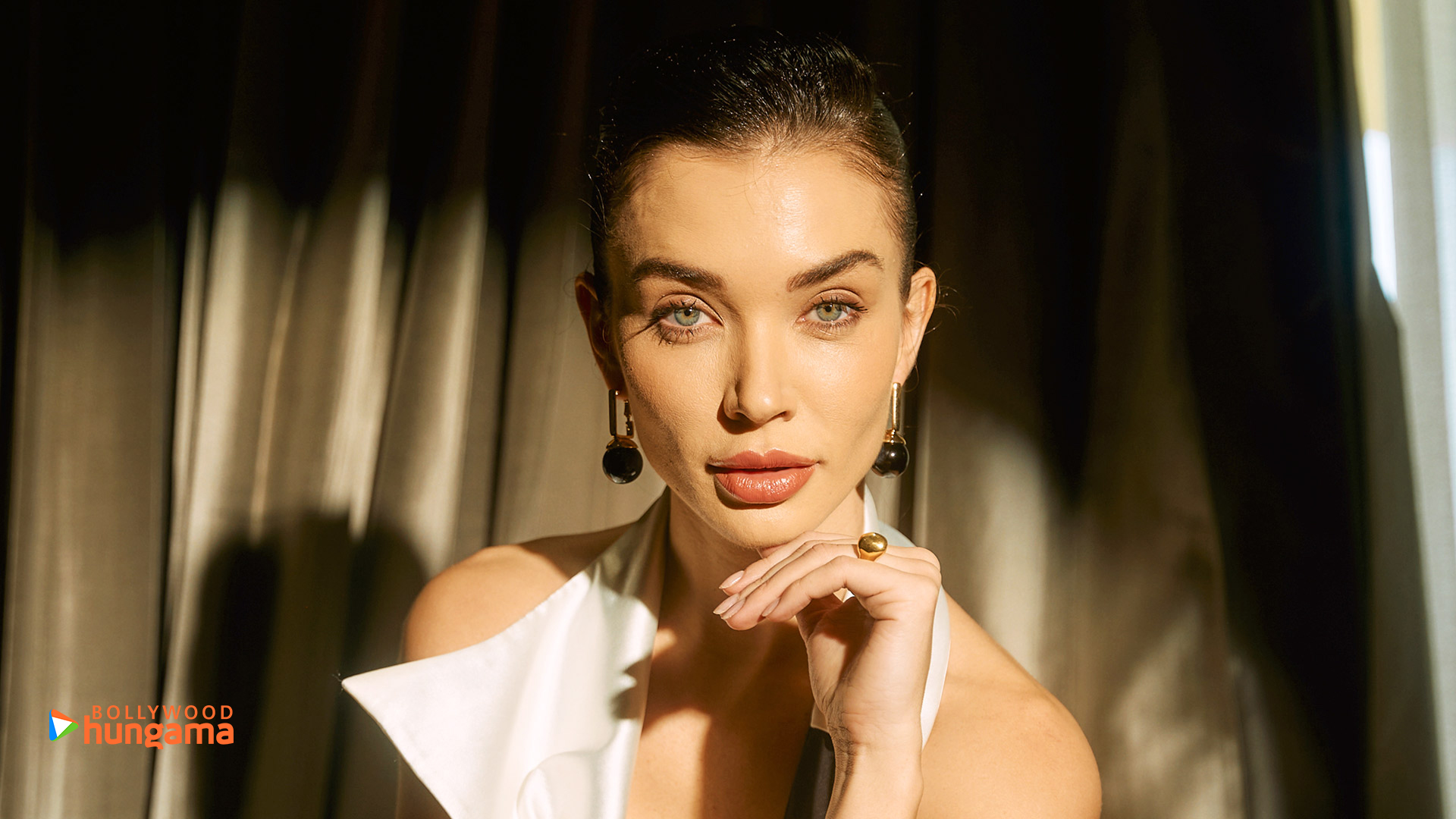 Amy Jackson Wallpapers | amy-jackson-1-33 - Bollywood Hungama
