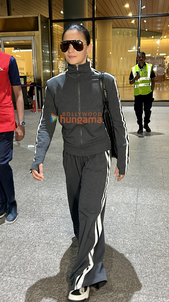Photos: Alia Bhatt, Pragya Jaiswal, Sonali Bendre and others snapped at the airport