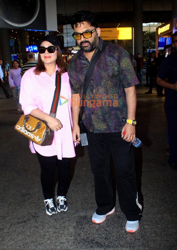 Photos: Ananya Panday, Kapil Sharma and Ginni Chatrath snapped at the airport