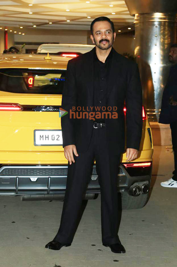 Photos: Celebs attend Mayyank Taandon and Mayuri Soni’s wedding reception
