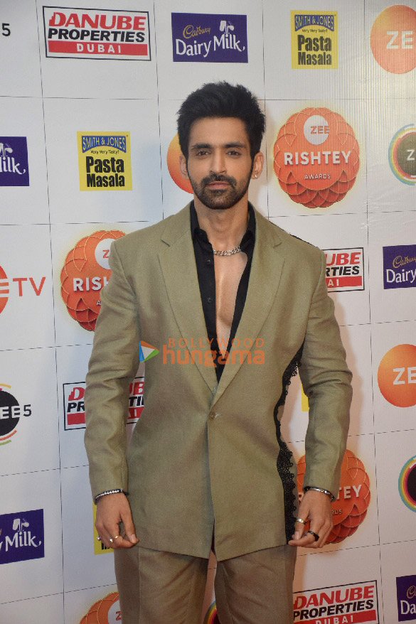 Photos: Celebs grace the red carpet of Zee Rishtey Awards’ Nomination Party