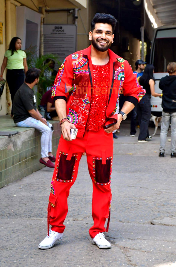 Photos: Guru Randhawa, Saiee Manjrekar and others snapped on the sets of Jhalak Dikhhla Jaa
