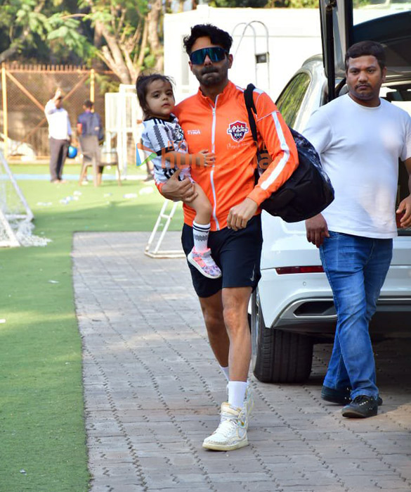 Photos: Kartik Aaryan, Abhimanyu Dassani and Aparshakti Khurana snapped at all-star FC football match in Juhu