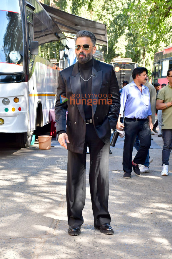 Photos: Madhuri Dixit, Suniel Shetty and Abhishek Kumar snapped on the sets of Dance Deewane
