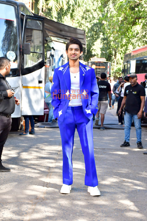 Photos: Madhuri Dixit, Suniel Shetty and Abhishek Kumar snapped on the sets of Dance Deewane