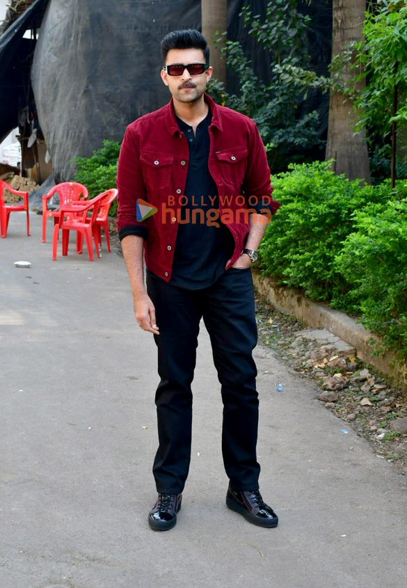 Photos: Manushi Chhillar and Varun Tej promote Operation Valentine on the sets of Indian Idol