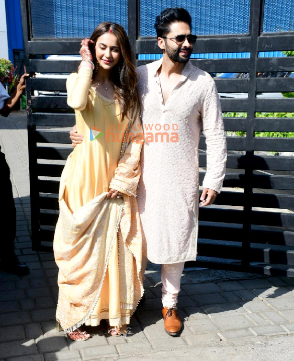 Photos: Newlyweds Rakul Preet Singh and Jackky Bhagnani arrived at a private airport in Mumbai