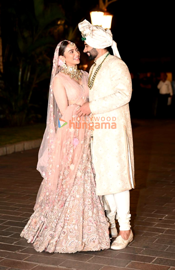 Photos: Rakul Preet Singh and Jackky Bhagnani snapped after tying the knot