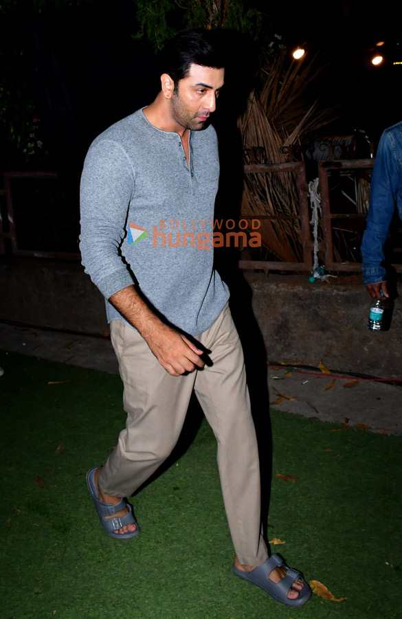 Photos: Ranbir Kapoor snapped in Mumbai