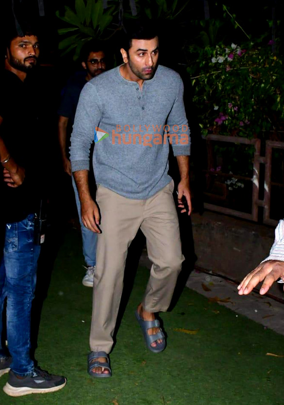 Photos: Ranbir Kapoor snapped in Mumbai