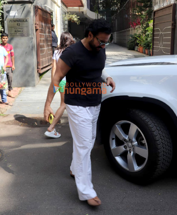 Photos: Sara Ali Khan and Saif Ali Khan snapped in Juhu