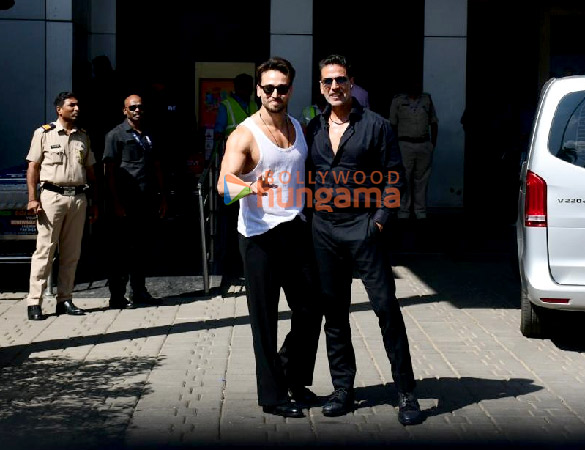 Photos: Tiger Shroff and Akshay Kumar snapped at Kalina airport