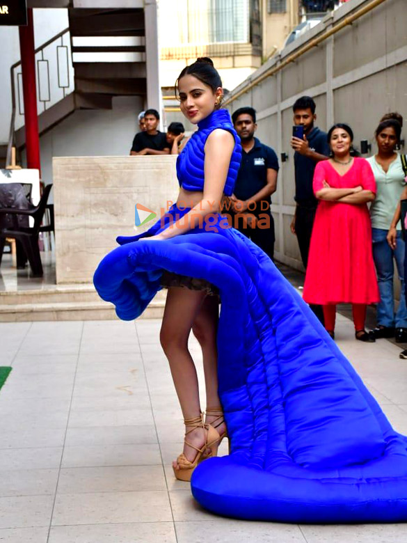 Photos: Uorfi Javed snapped in Juhu