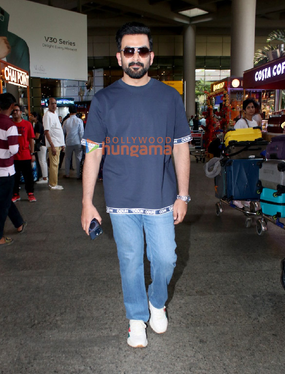 Photos: Preity Zinta, Prithviraj Sukumaran, Neha Bhasin and Aly Goni snapped at the airport