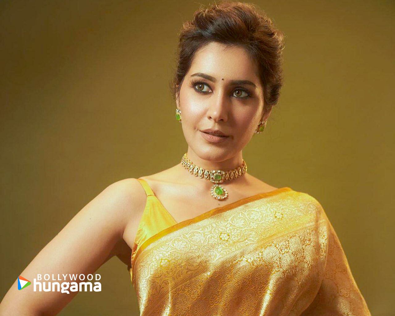 Raashii Khanna Wallpapers raashiikhanna450 Bollywood Hungama