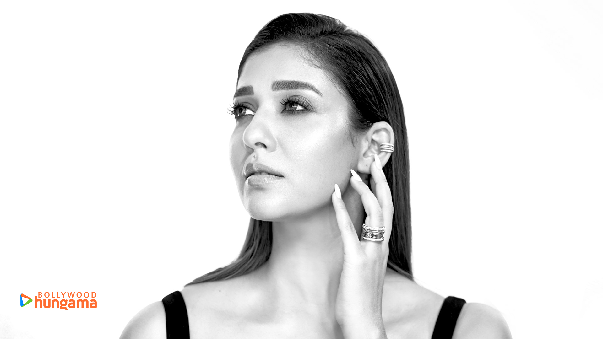 Nayanthara Wallpapers nayanthara23 Bollywood Hungama