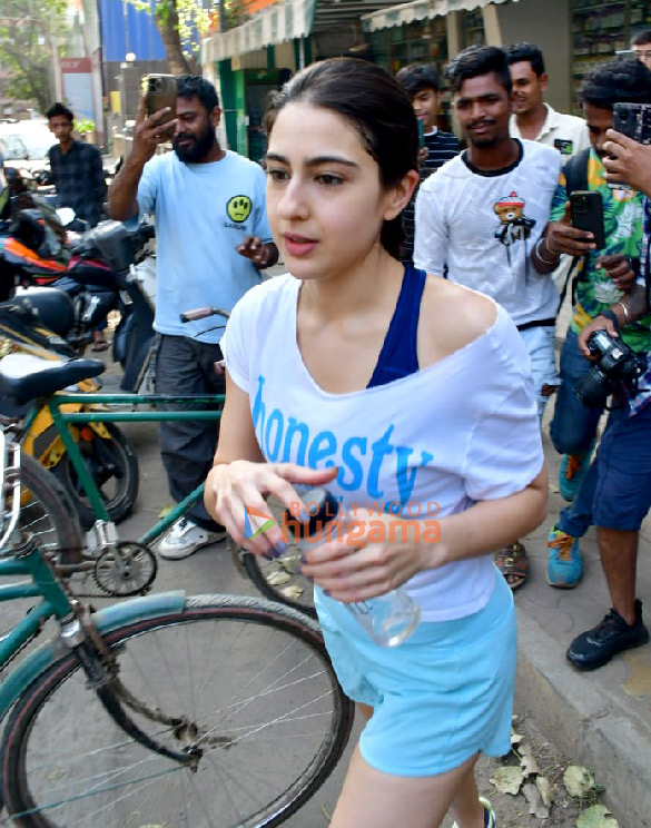 Photos: Sara Ali Khan snapped in Juhu