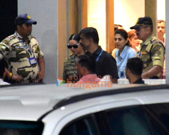 Photos: Ajay Devgn, Suhana Khan and others snapped at Kalina airport
