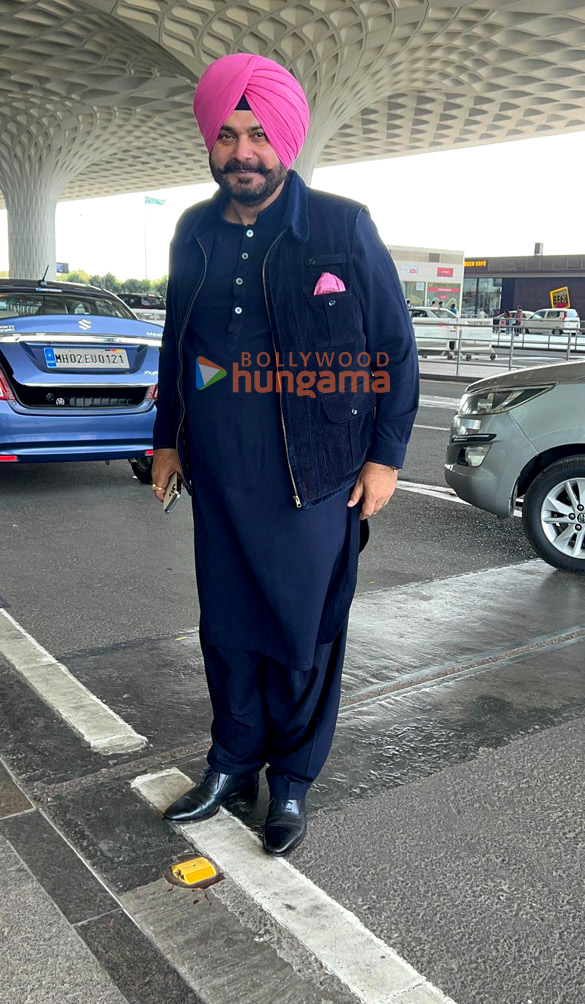 Photos: Chahatt Khanna, Tanishaa Mukerji, Neil Nitin Mukesh and others snapped at the airport