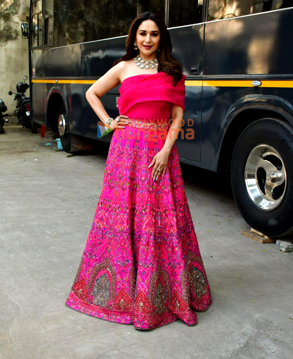 Photos: Madhuri Dixit, Suniel Shetty, Bharti Singh and others snapped on the sets of Dance Deewane 4