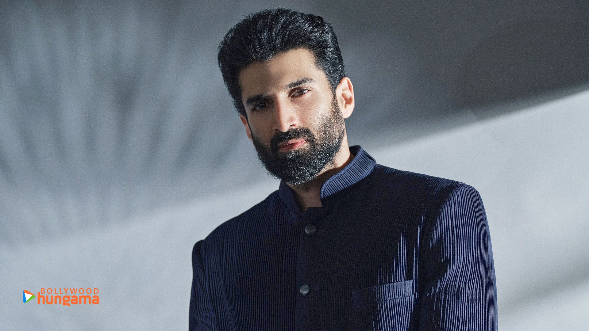 Aditya Roy Kapur Wallpapers aditya-roy-kapur-6-6 - Bollywood Hungama