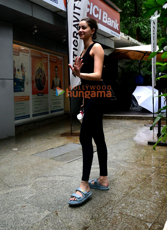 Photos: Ananya Panday snapped outside a gym in Bandra