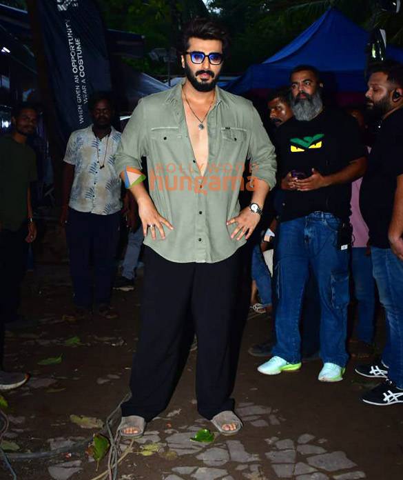 Photos: Arjun Kapoor snapped in Juhu