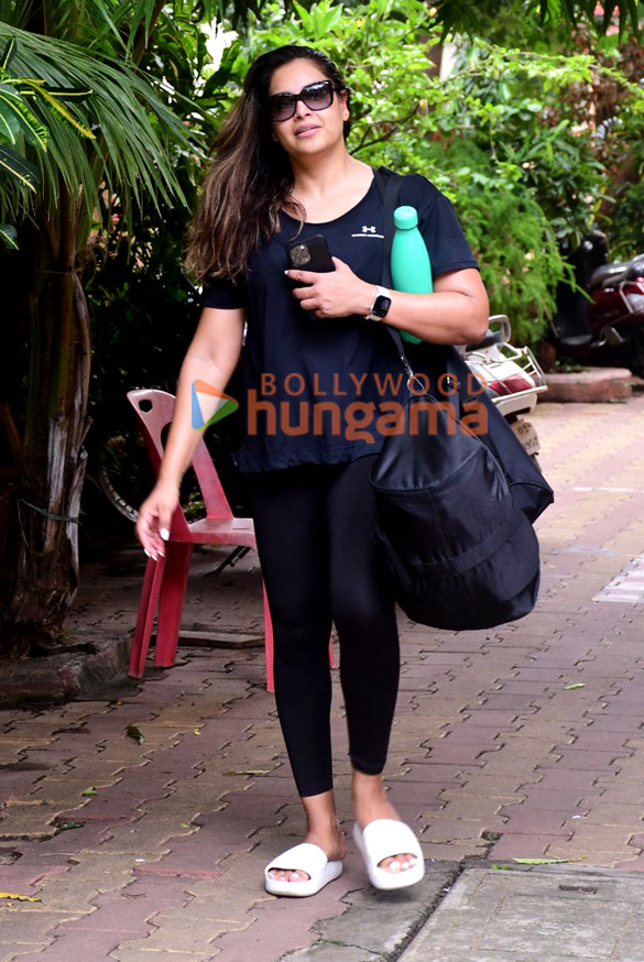 Photos: Bipasha Basu spotted outside Diva Yoga in Bandra