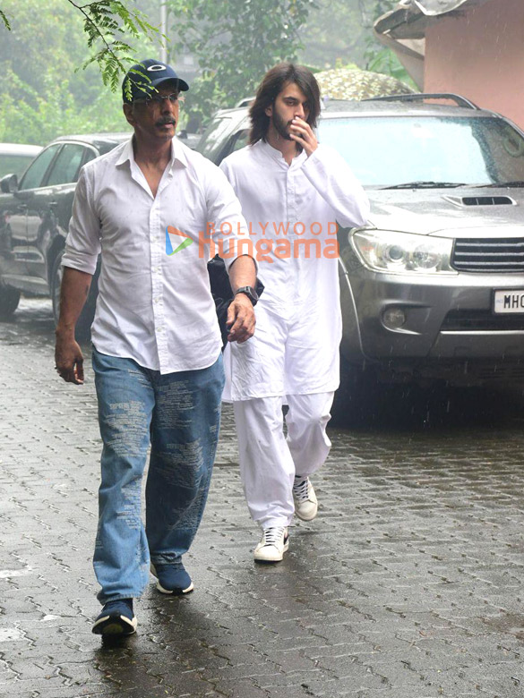 Photos: Celebs attend Krishan Kumar's daughter Tishaa Kumar's funeral in Mumbai