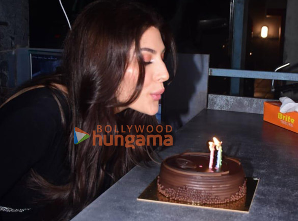 Photos: Elnaaz Norouzi celebrates birthday with media