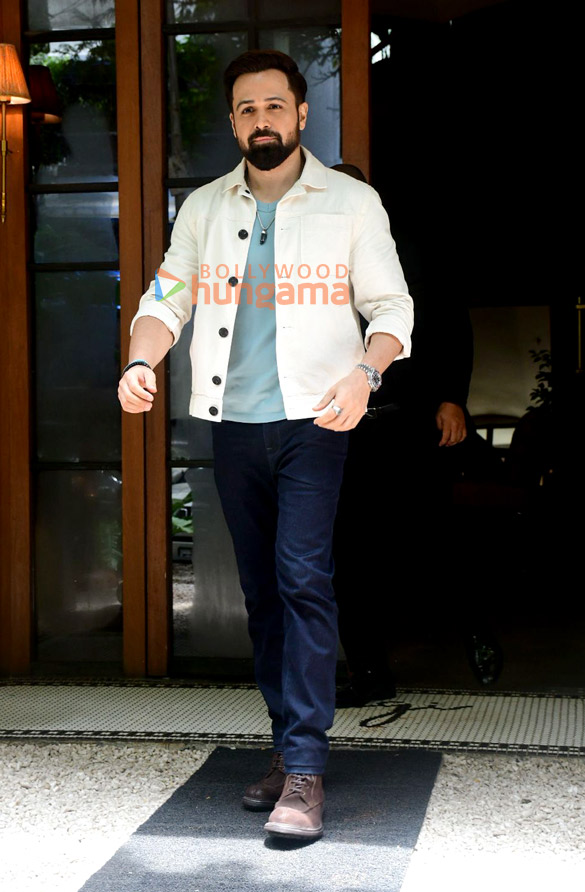 Photos: Emraan Hashmi spotted outside a cafe in Bandra