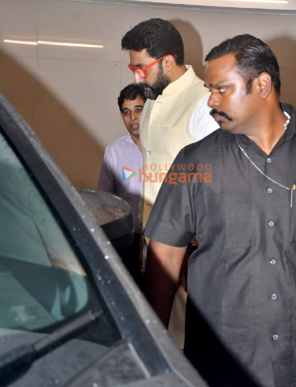 Photos: Hrithik Roshan, Kajol, Sania Mirza and others snapped at Farah Khan's residence