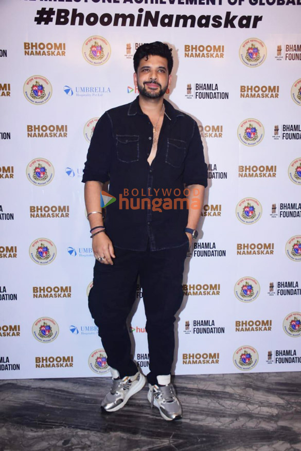 Photos: Jackie Shroff, Jeetendra and others snapped at Bhamla Foundation's Bhoomi Namaskar event