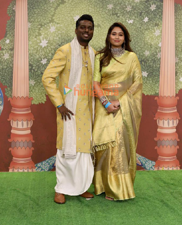 Photos: Salman Khan, Shah Rukh Khan, Sara Ali Khan and others attend the Shubh Aashirwad ceremony at Anant Ambani and Radhika Merchant