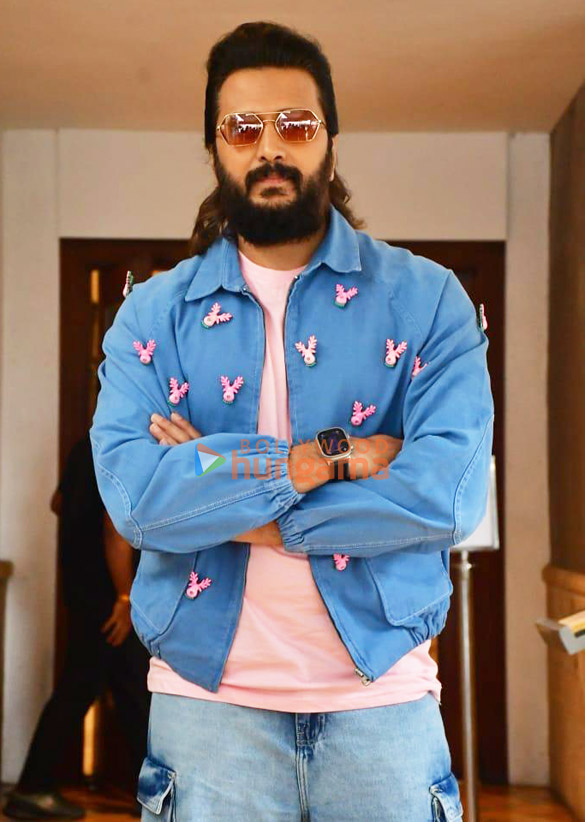 Photos: Sonakshi Sinha, Riteish Deshmukh and Saqib Saleem snapped at Kakuda promotions
