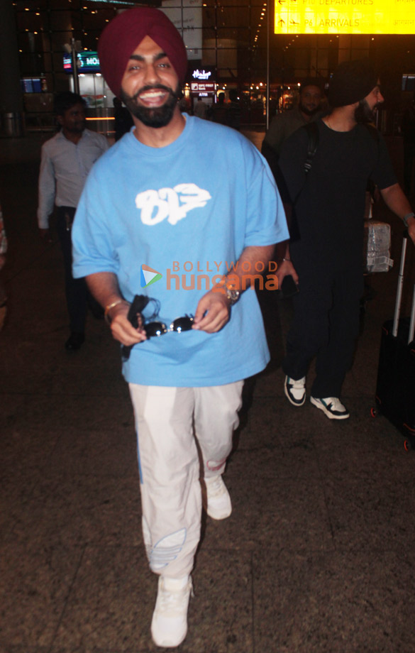 Photos: Vicky Kaushal and Ammy Virk snapped at the airport