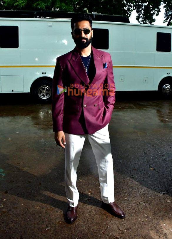 Photos: Vicky Kaushal and Ammy Virk snapped promoting Bad Newz on sets of Superstar Singer 3