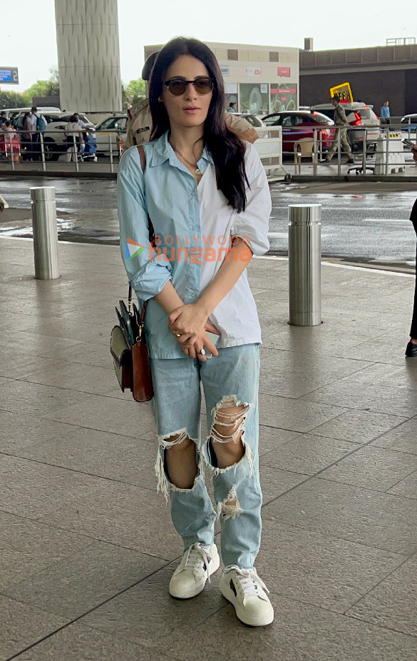 Photos: Kiara Advani, Zahrah S Khan, Radhika Madan and others snapped at the airport
