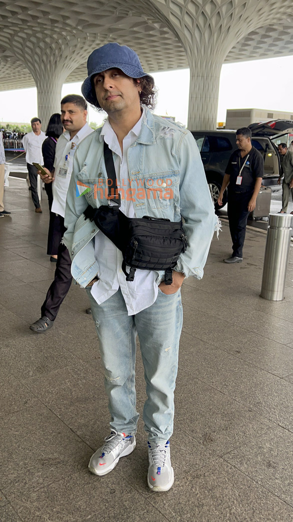 Photos: Kangana Ranaut, Zahrah S Khan and Sonu Nigam snapped at the airport