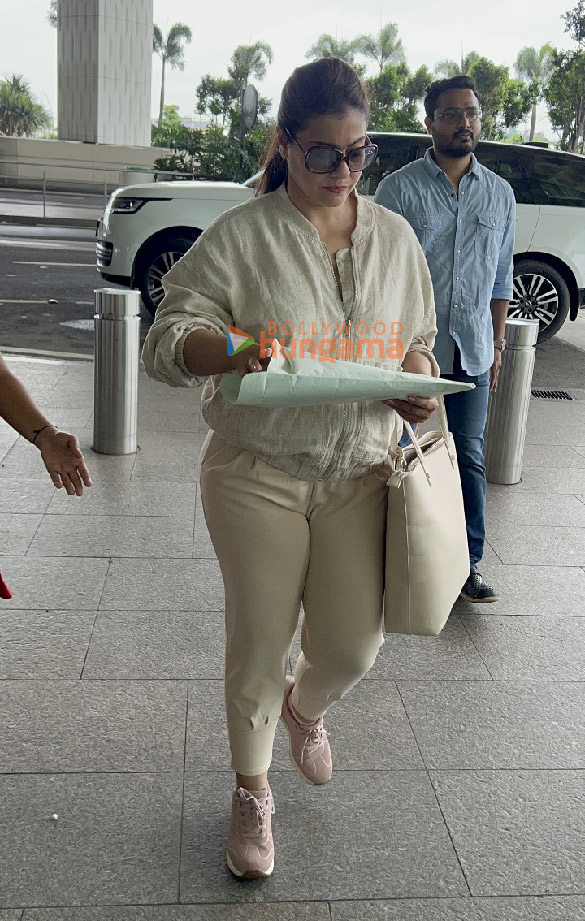 Photos: Kriti Sanon, Mira Rajput Kapoor, Shahid Kapoor and others snapped at the airport