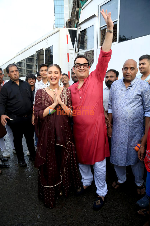 Photos: Shehnaaz Gill and Dhvani Bhanushali along with her father Vinod Bhanushali attend the Dahi Handi celebrations in Ghatkopar