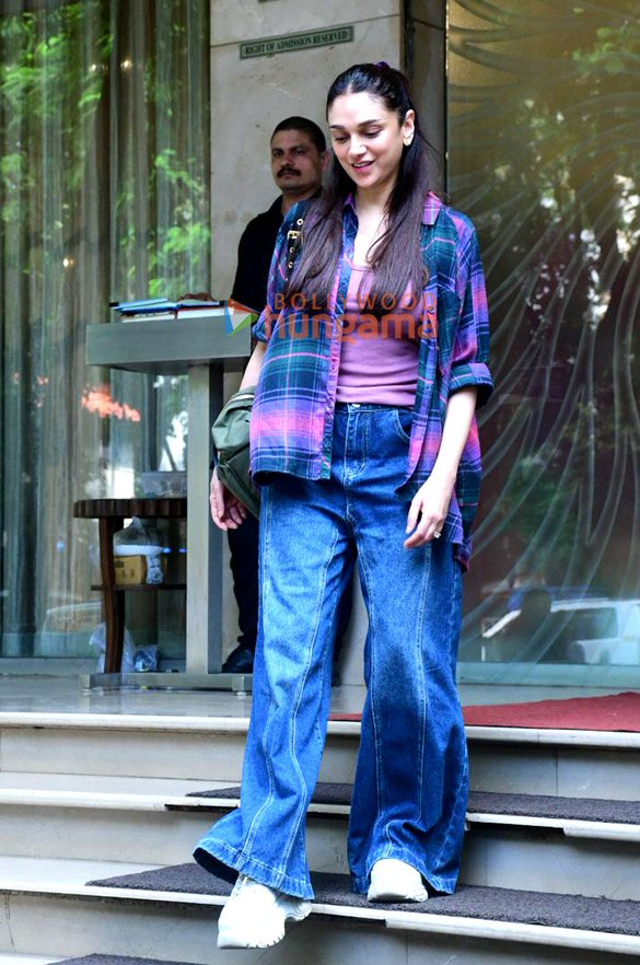 Photos: Aditi Rao Hydari snapped in Bandra