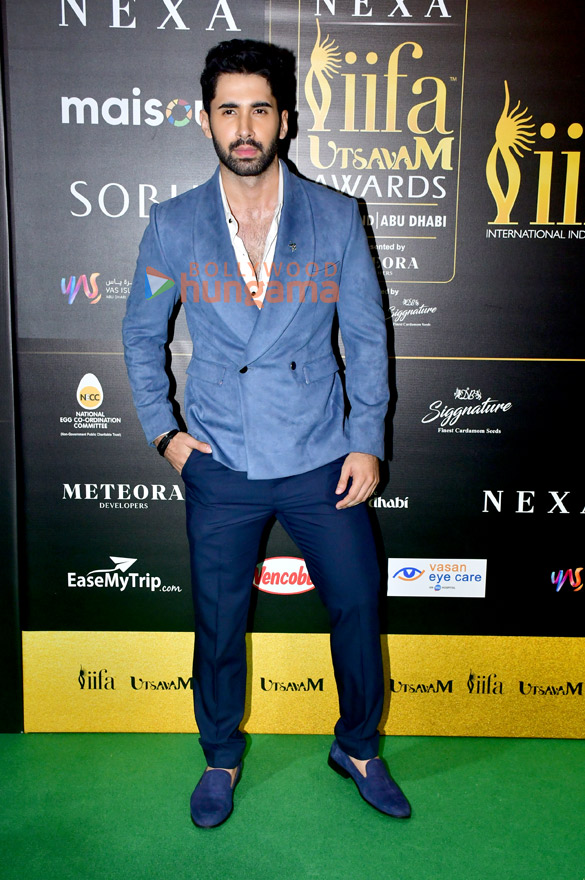 Photos: Ananya Panday, Rakul Preet Singh, Mrunal Thakur and others grace the green carpet of IIFA Utsavam Awards 2024
