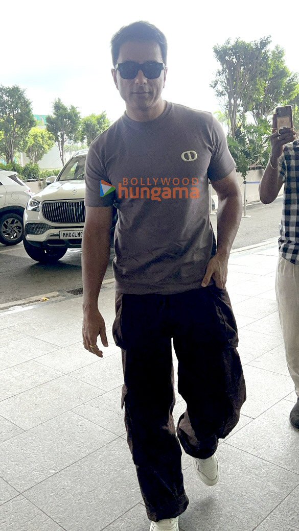 Photos: Anushka Sharma, Madhuri Dixit and others snapped at the airport