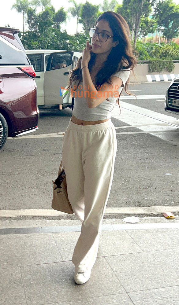 Photos: Janhvi Kapoor, Rajkummar Rao and Kabir Khan snapped at the airport